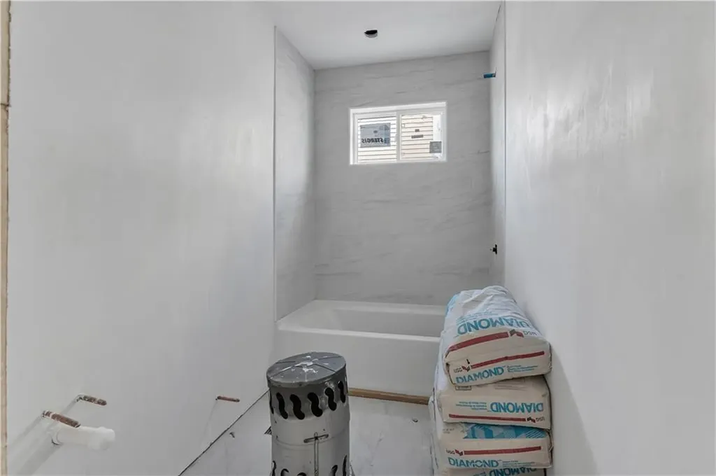86 Lynch Street Providence RI 02908