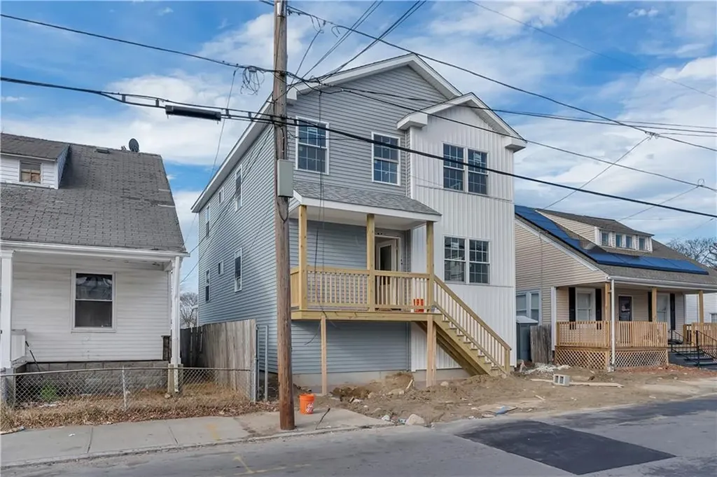 86 Lynch Street Providence RI 02908
