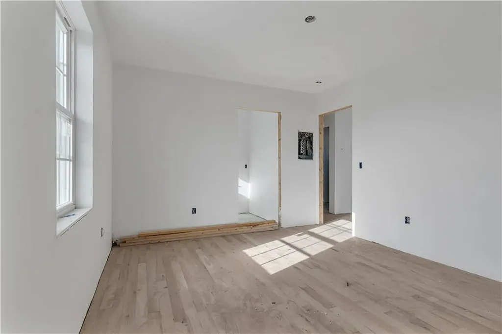 86 Lynch Street Providence RI 02908