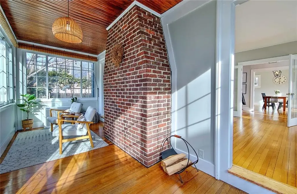 7 Angell Court Providence RI 02906