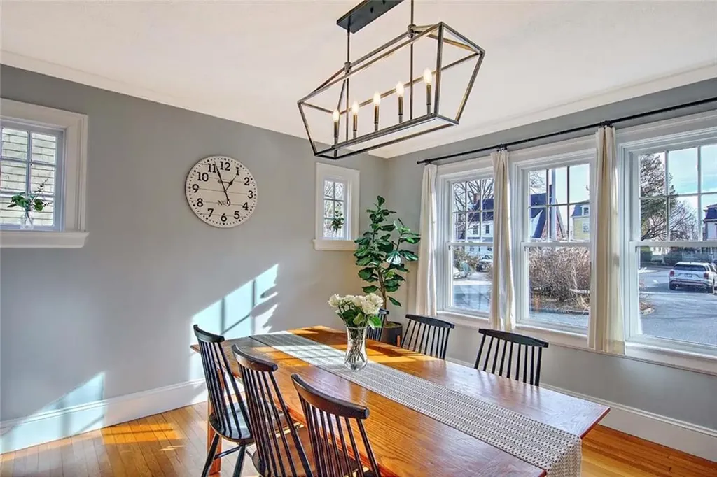 7 Angell Court Providence RI 02906