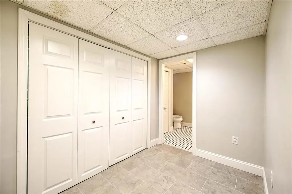 7 Angell Court Providence RI 02906