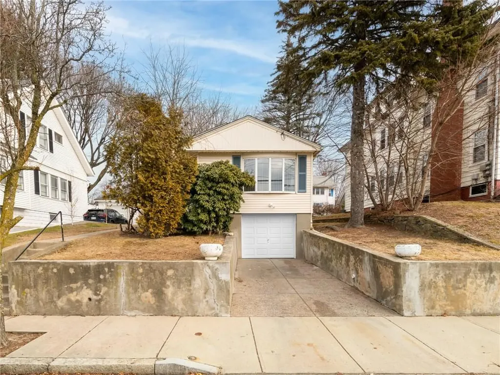 1189 Smith Street Providence RI 02908