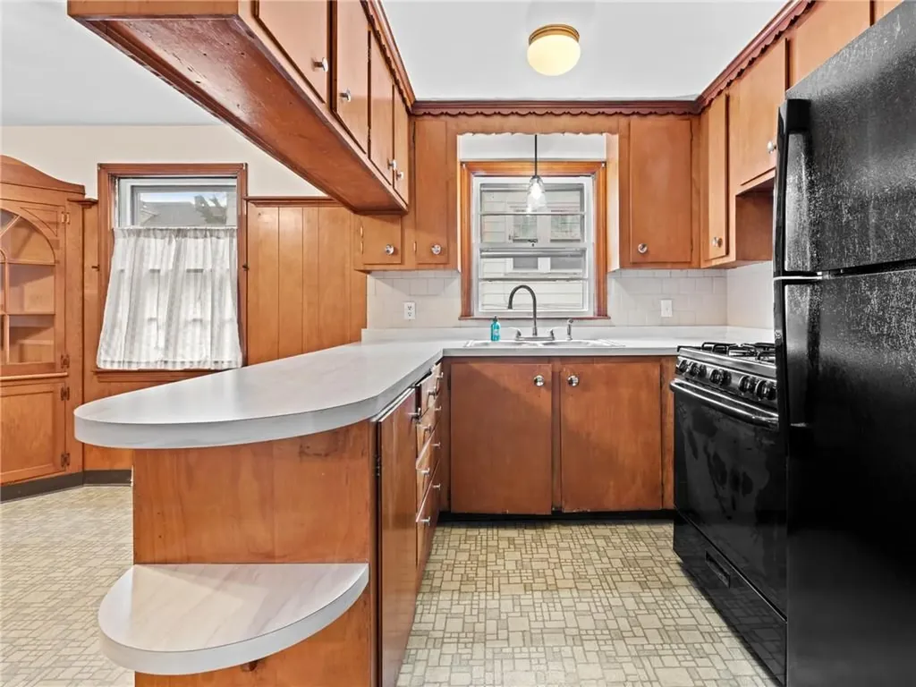 1189 Smith Street Providence RI 02908