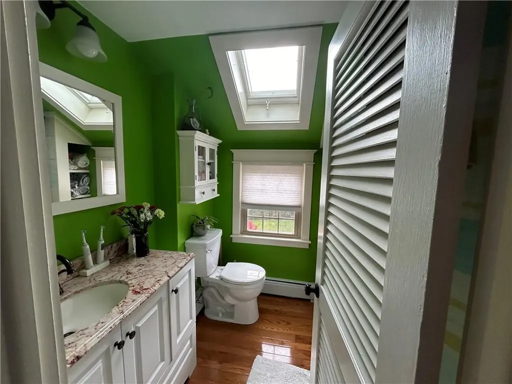 7 Boulevard East Boulevard Middletown RI 02842