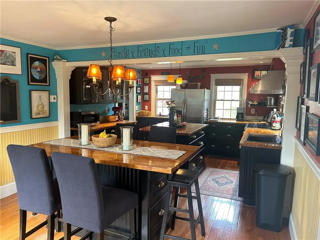 7 Boulevard East Boulevard Middletown RI 02842