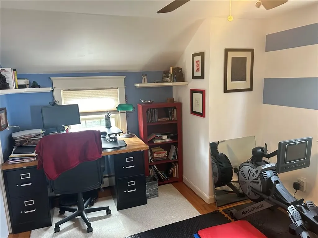 7 Boulevard East Boulevard Middletown RI 02842