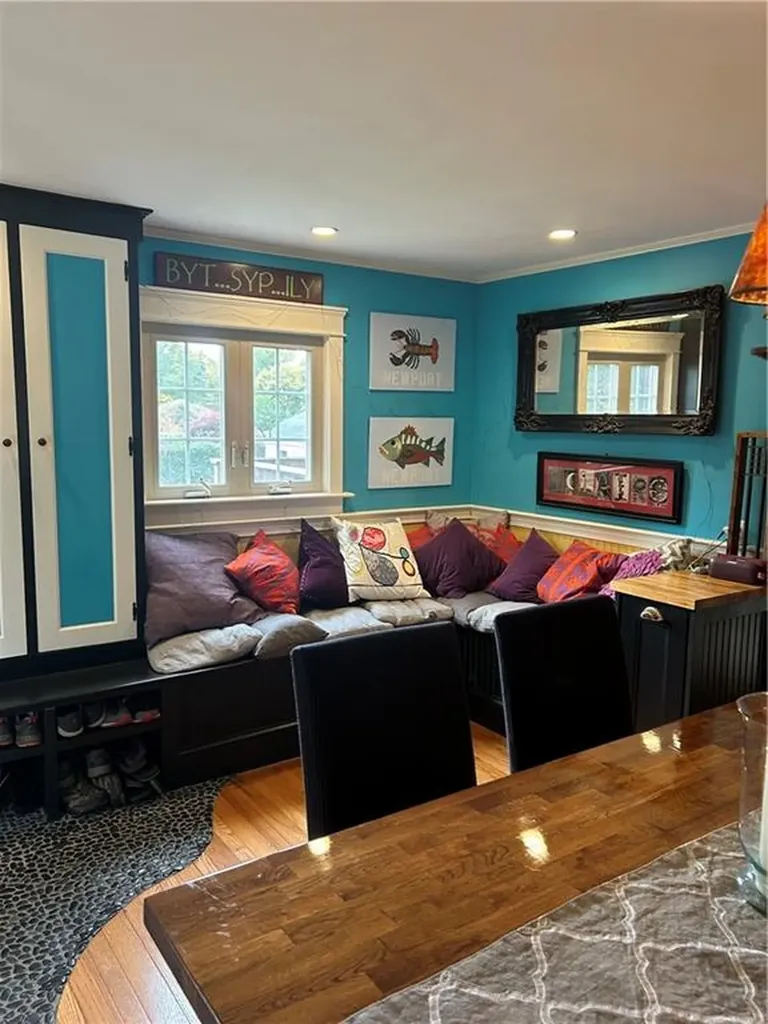 7 Boulevard East Boulevard Middletown RI 02842