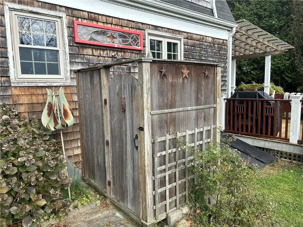 7 Boulevard East Boulevard Middletown RI 02842