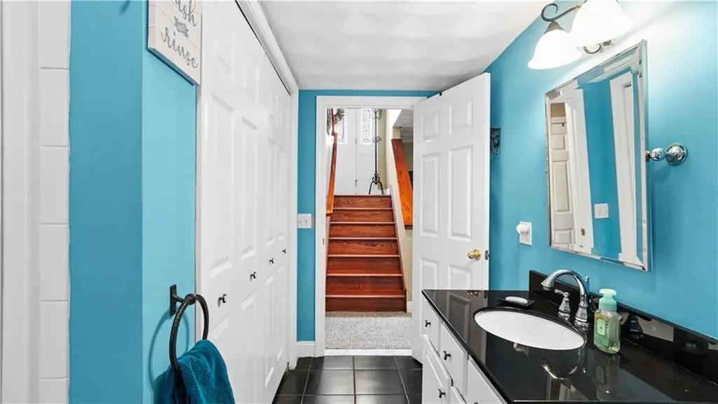 9 Kenneth Avenue Warwick RI 02886