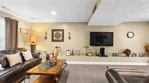 9 Kenneth Avenue Warwick RI 02886