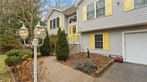 9 Kenneth Avenue Warwick RI 02886