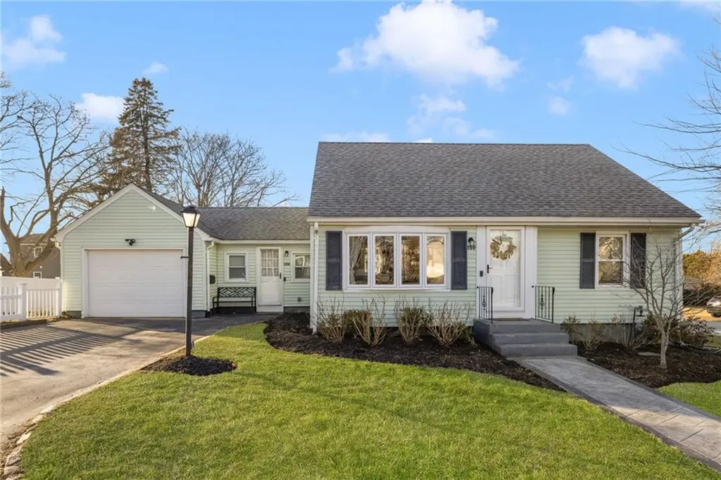 399 Brown Street East Providence RI 02914