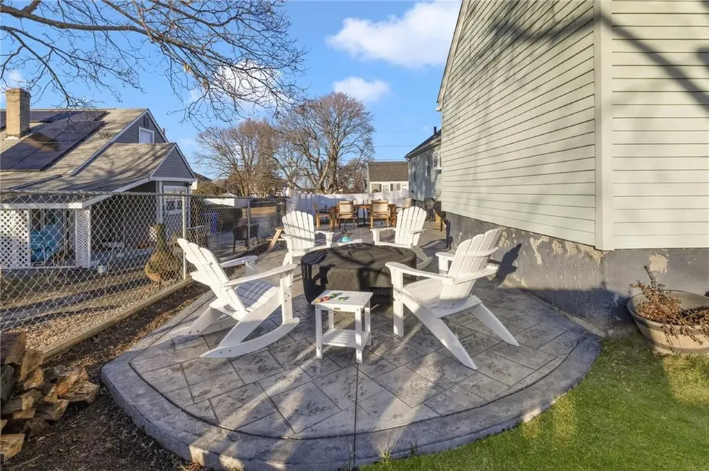 399 Brown Street East Providence RI 02914