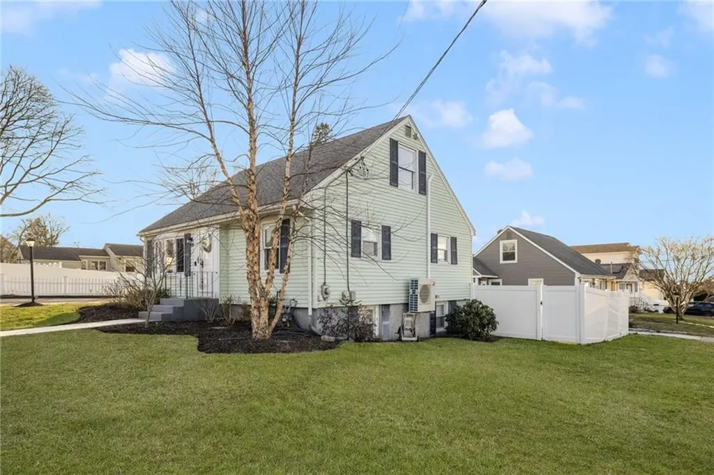 399 Brown Street East Providence RI 02914