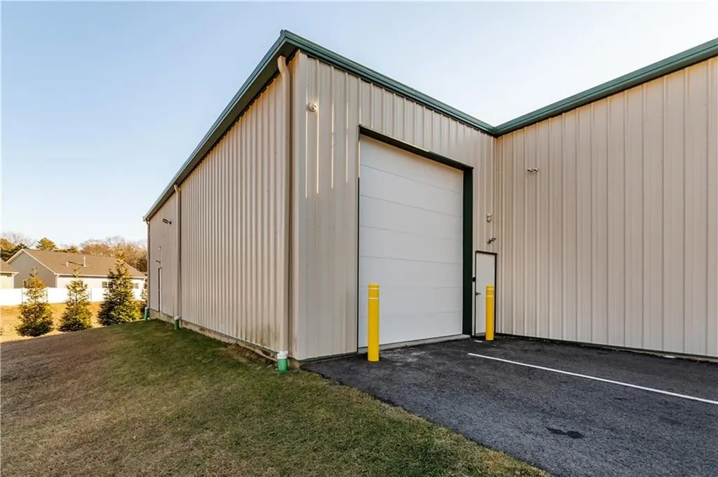 75 Division Road West Greenwich RI 02817