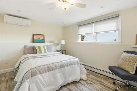 9 Bay Road Warren RI 02885