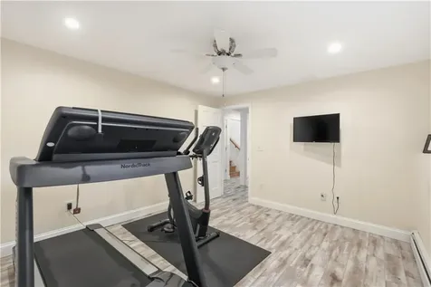 9 Bay Road Warren RI 02885