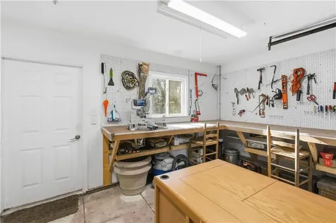 9 Bay Road Warren RI 02885