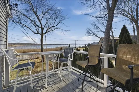 9 Bay Road Warren RI 02885