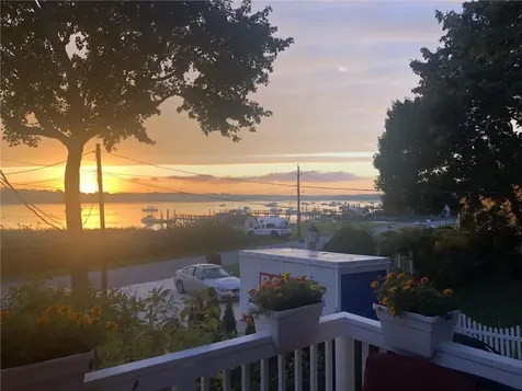 9 Bay Road Warren RI 02885