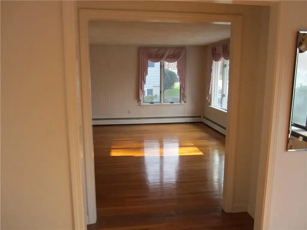 29 Valley Street Cranston RI 02920