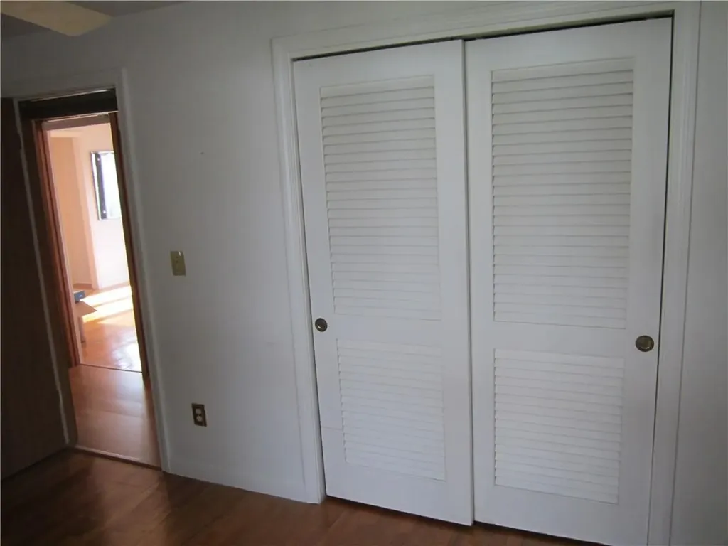 29 Valley Street Cranston RI 02920