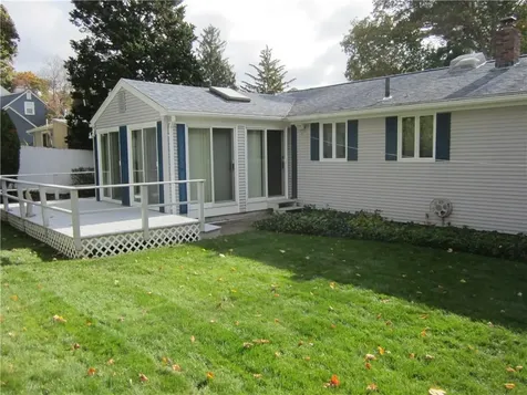 29 Valley Street Cranston RI 02920