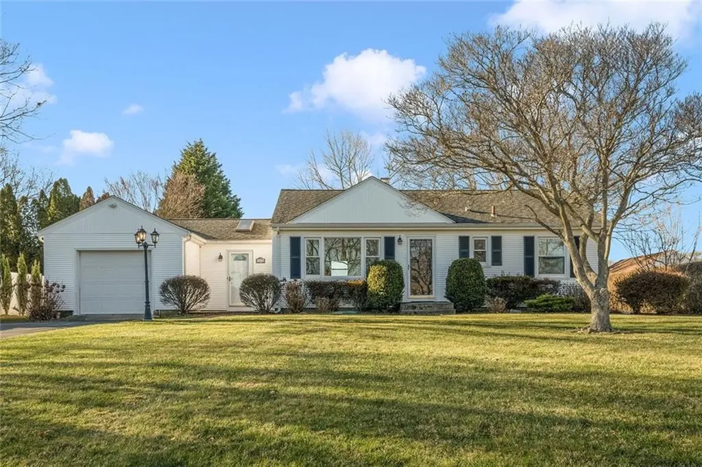 415 Wapping Road Portsmouth RI 02871