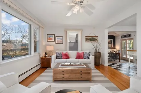 415 Wapping Road Portsmouth RI 02871