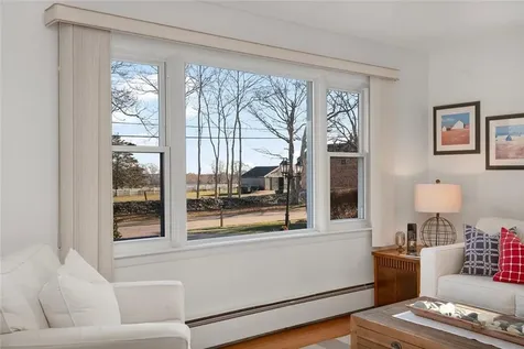 415 Wapping Road Portsmouth RI 02871