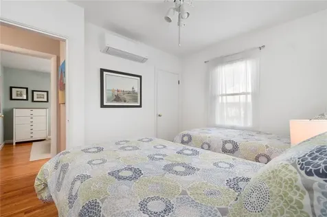 415 Wapping Road Portsmouth RI 02871