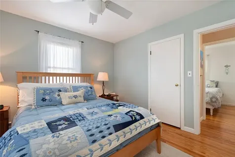 415 Wapping Road Portsmouth RI 02871