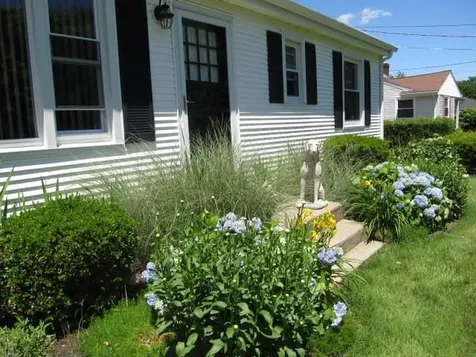 415 Wapping Road Portsmouth RI 02871