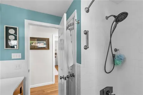 60 Knollwood Circle North Kingstown RI 02852