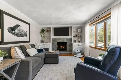 60 Knollwood Circle North Kingstown RI 02852