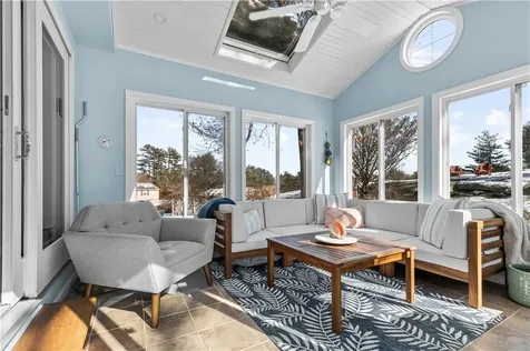 60 Knollwood Circle North Kingstown RI 02852