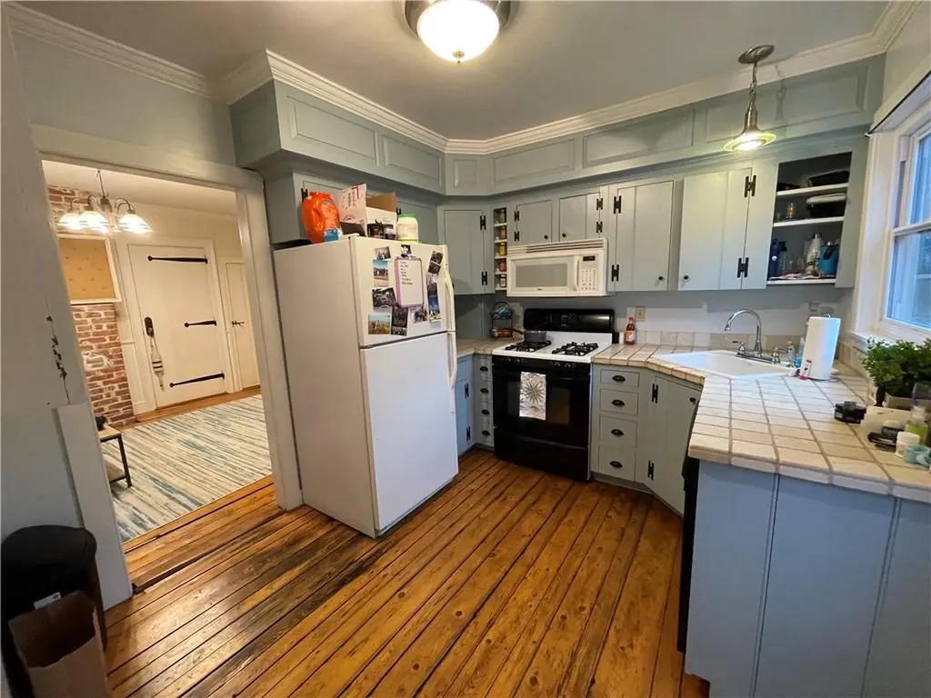 11 Braman Street Newport RI 02840