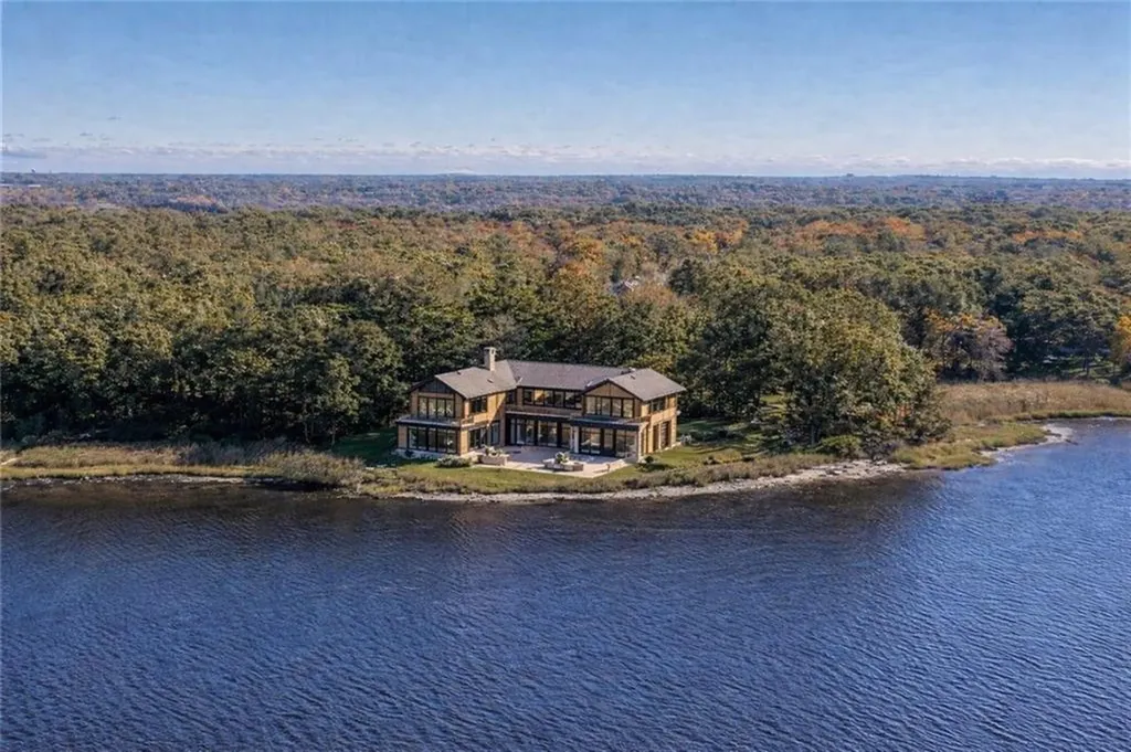 15 George W Finnerty Road Barrington RI 02806