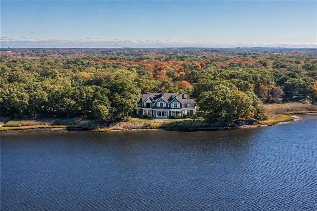 15 George W Finnerty Road Barrington RI 02806