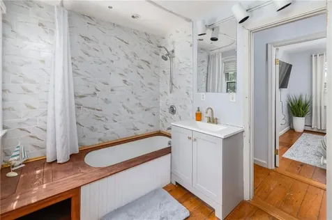37 Concord Drive Middletown RI 02842