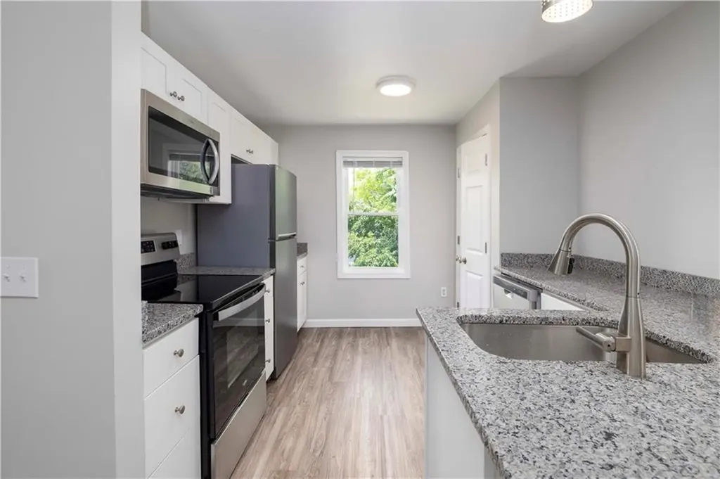 121 Tell Street Providence RI 02909