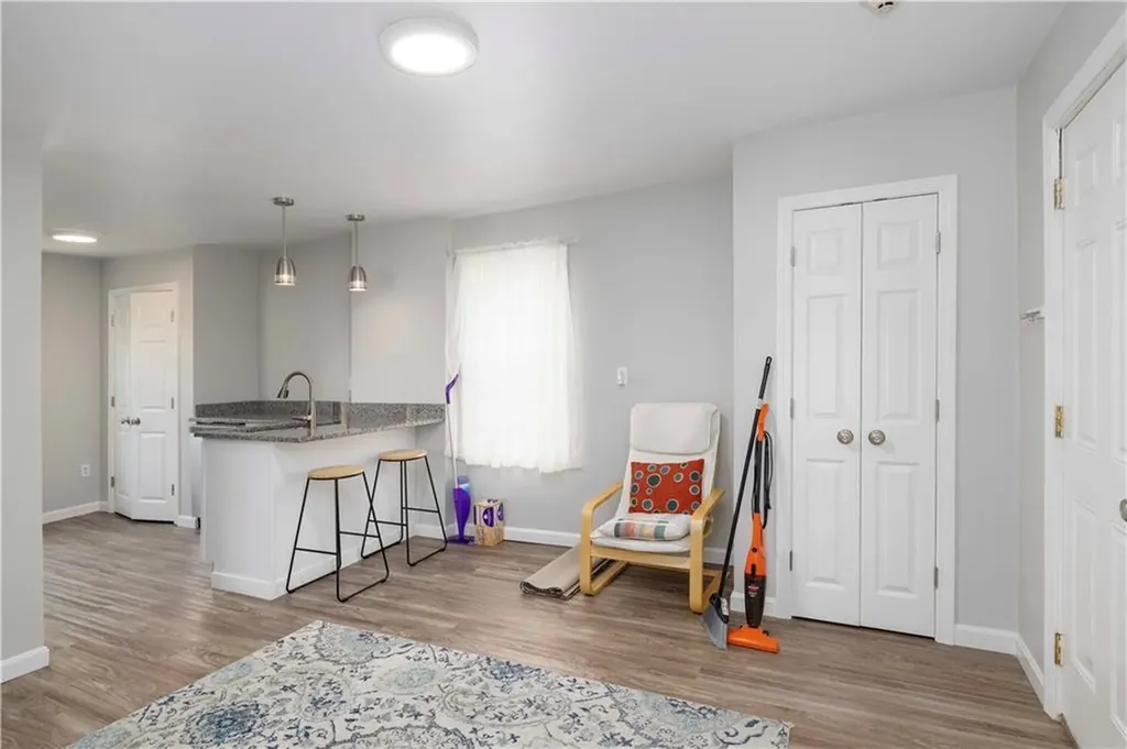 121 Tell Street Providence RI 02909