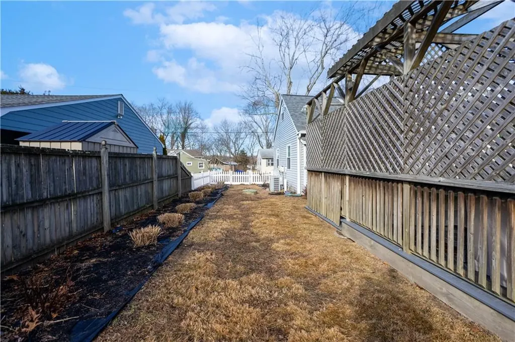 40 Lane 1 Warwick RI 02888