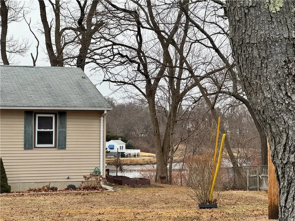 40 Lane 1 Warwick RI 02888