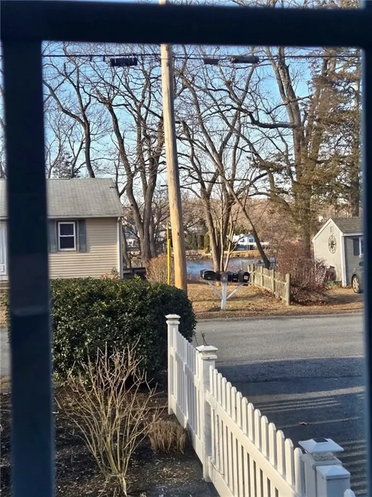 40 Lane 1 Warwick RI 02888