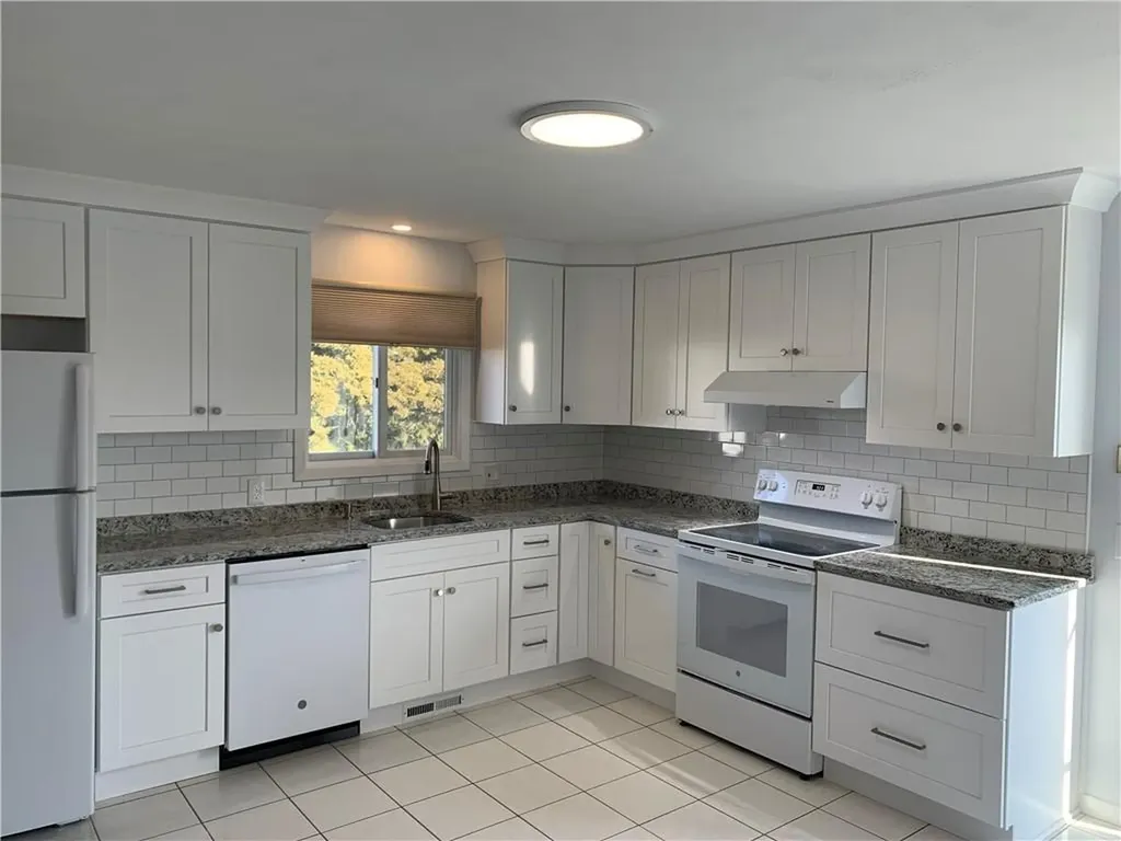 14 Ferncrest Drive Johnston RI 02919