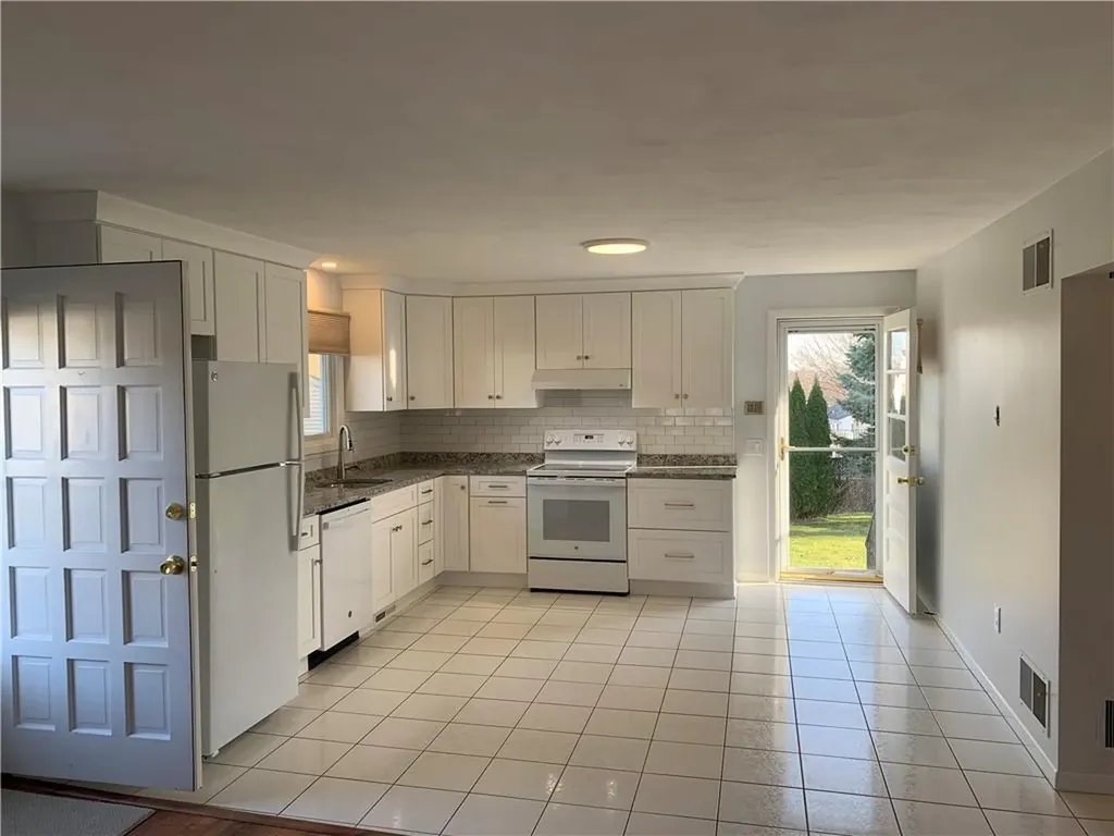 14 Ferncrest Drive Johnston RI 02919
