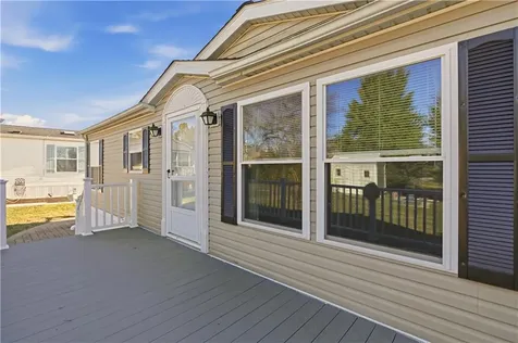 35 Cathy Circle Portsmouth RI 02871