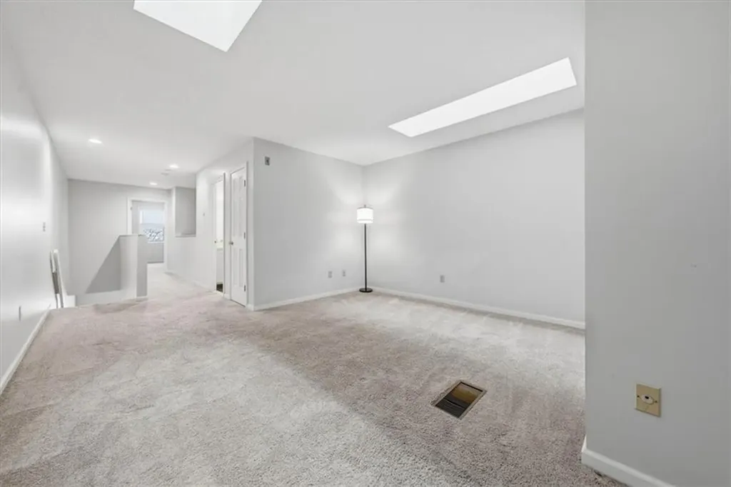 3524 West Shore Road Warwick RI 02886